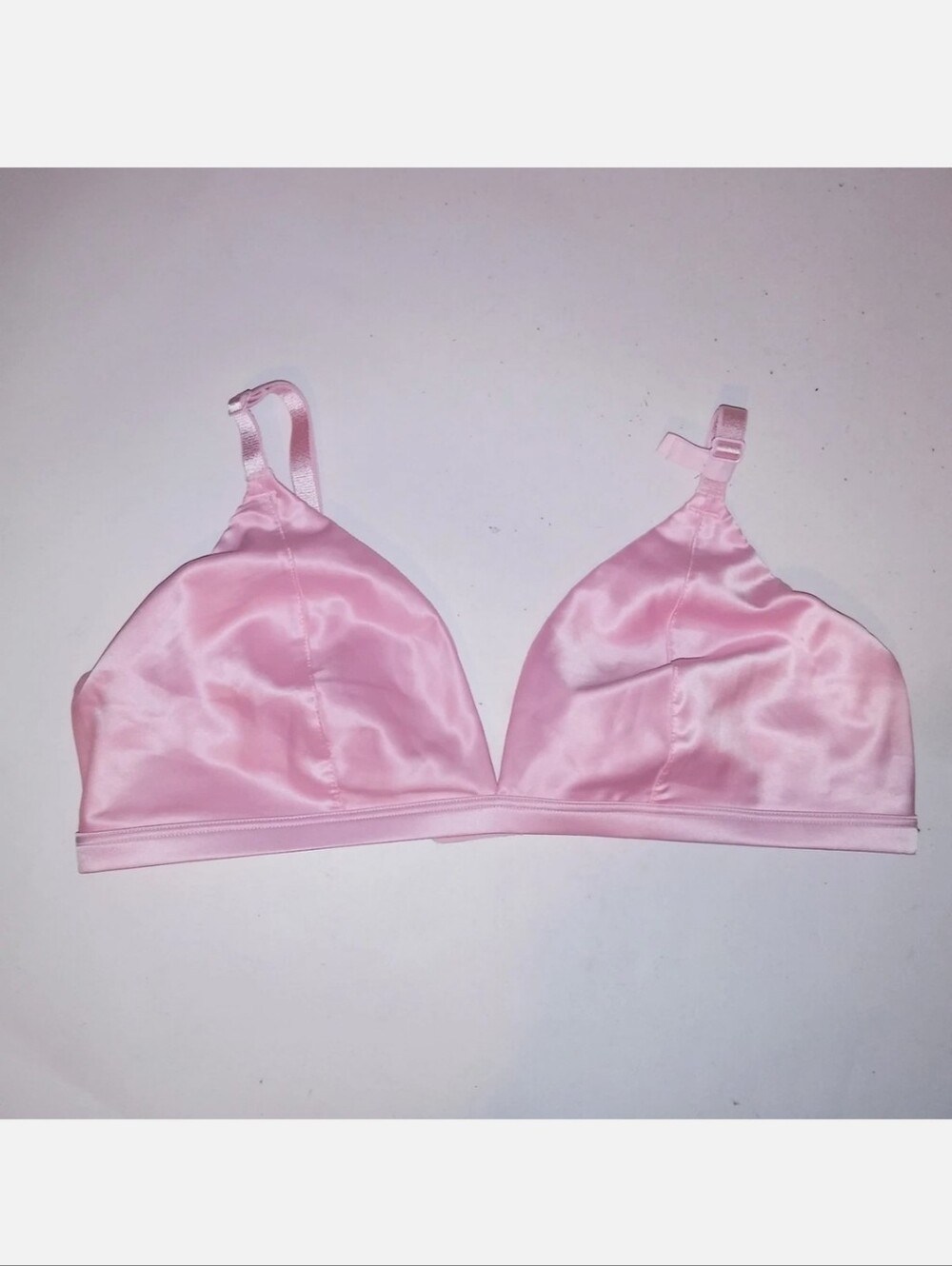 Victoria's secret very sexy tease satin wireless triangle bralette PINK Med DD